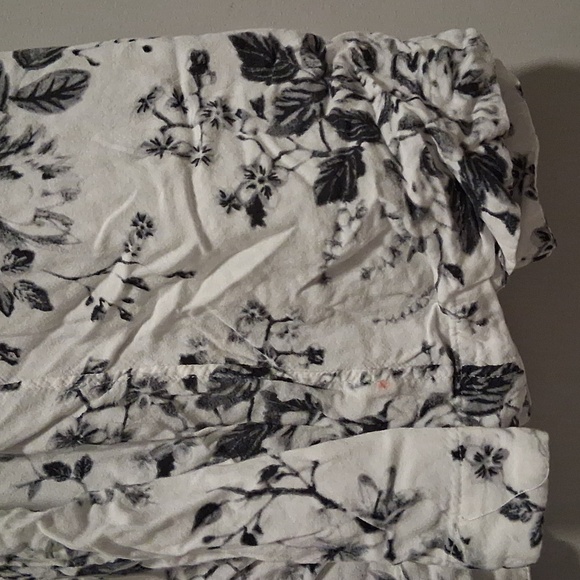 US Size 2 H & M Black And White Floral Print Short Sleeve Dress - Picture 12 of 12